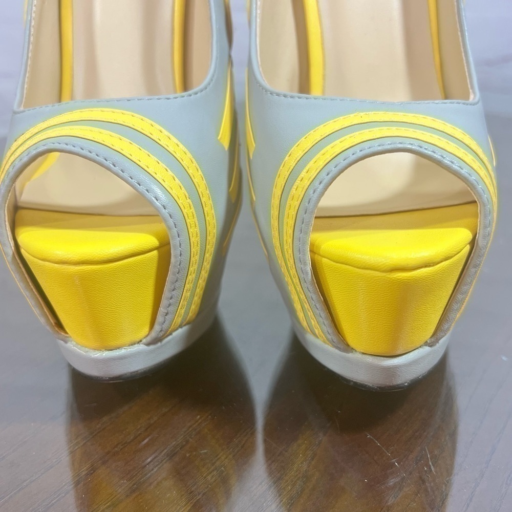 BEAU & ASHE super sexy sky high 6” heels with 2” platforms Yellow & Grey 6 Euc - Picture 10 of 16